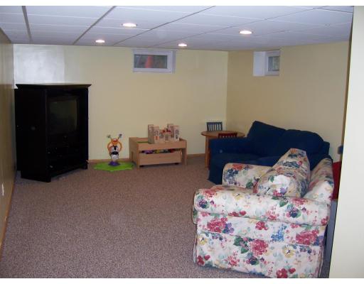 58 Birchcroft Road Canton, MA 02021 - Photo 6 of 6 Gallery Image 6