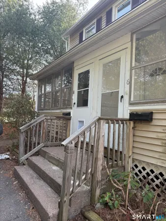 $1,900 | 8 Rogers Place, Manchester, CT 06040