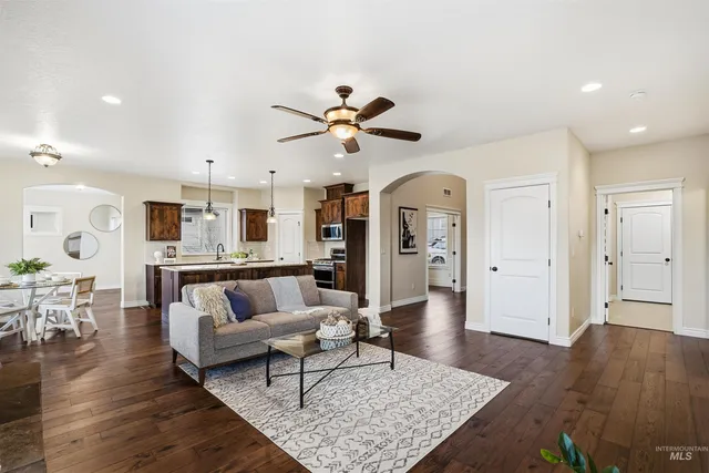 $999,900 | 1175 North Champions Pl., Eagle, ID 83616