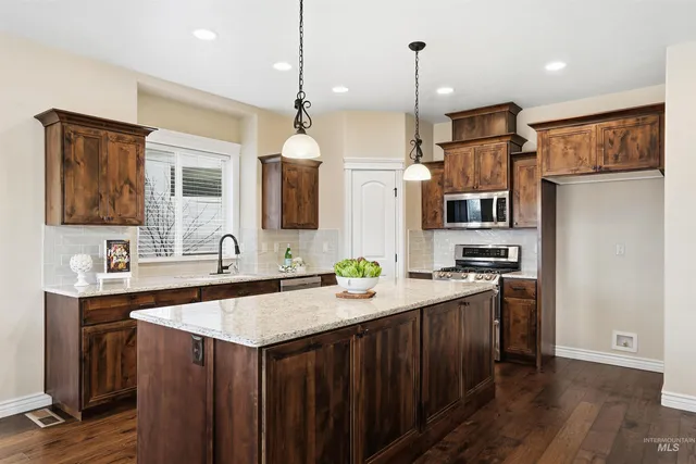 $999,900 | 1175 North Champions Pl., Eagle, ID 83616