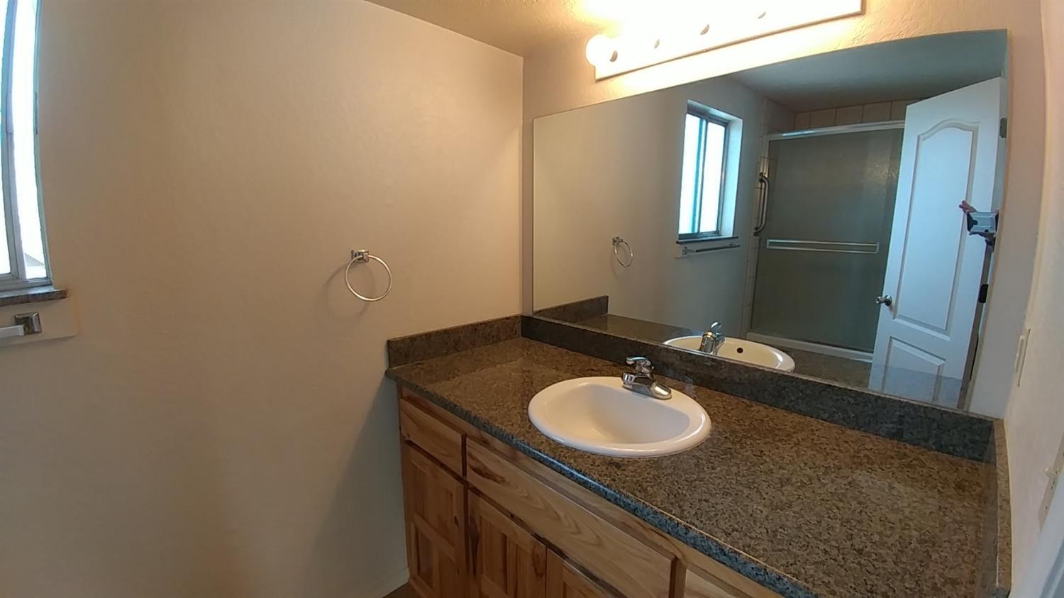 1424 Dowell Road Grants Pass, OR 97527 - Photo 5 of 18 Additional Photo