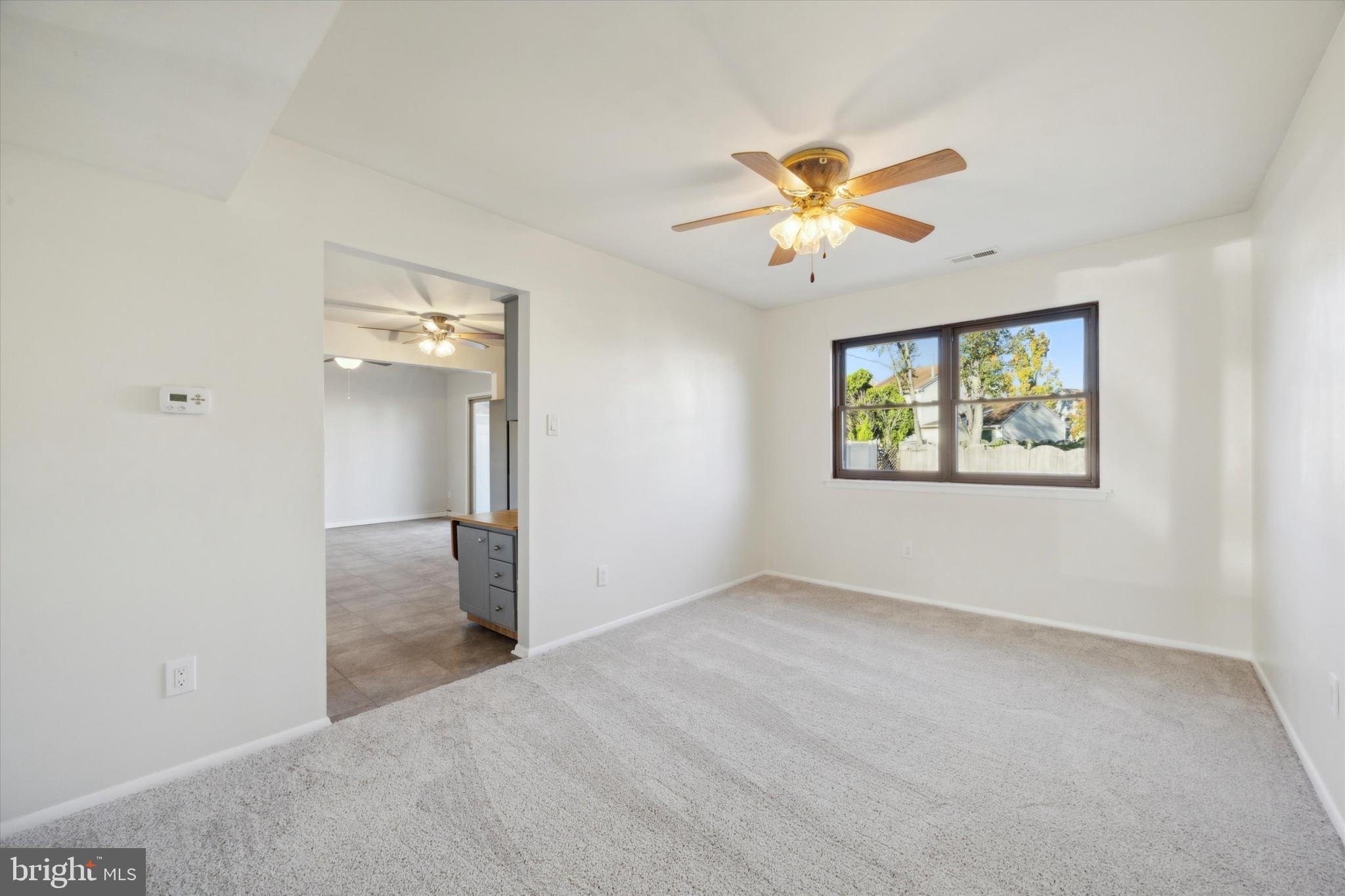 9 Heron Place Clementon, NJ 08021 - Photo 4 of 15