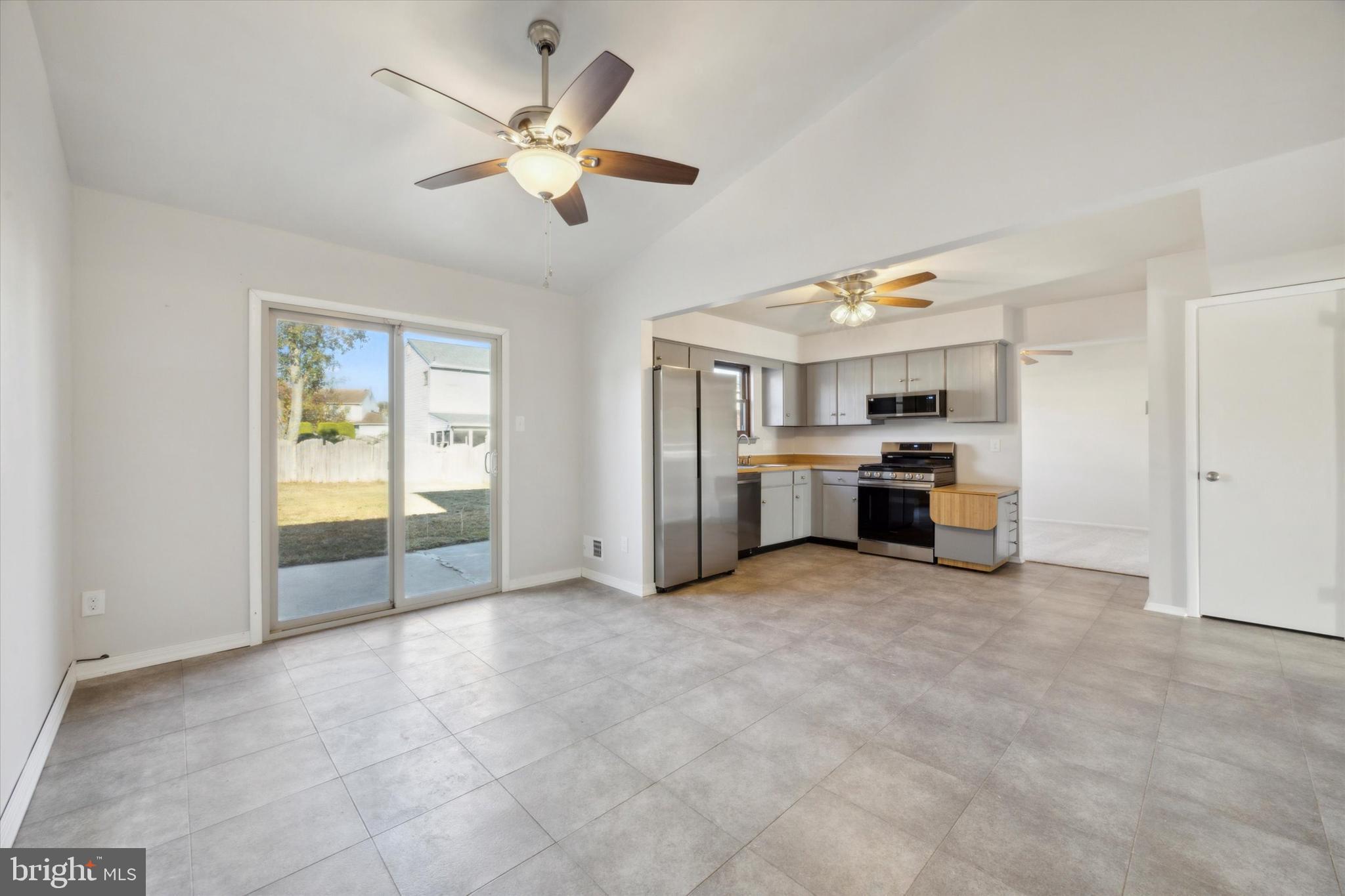 9 Heron Place Clementon, NJ 08021 - Photo 6 of 15