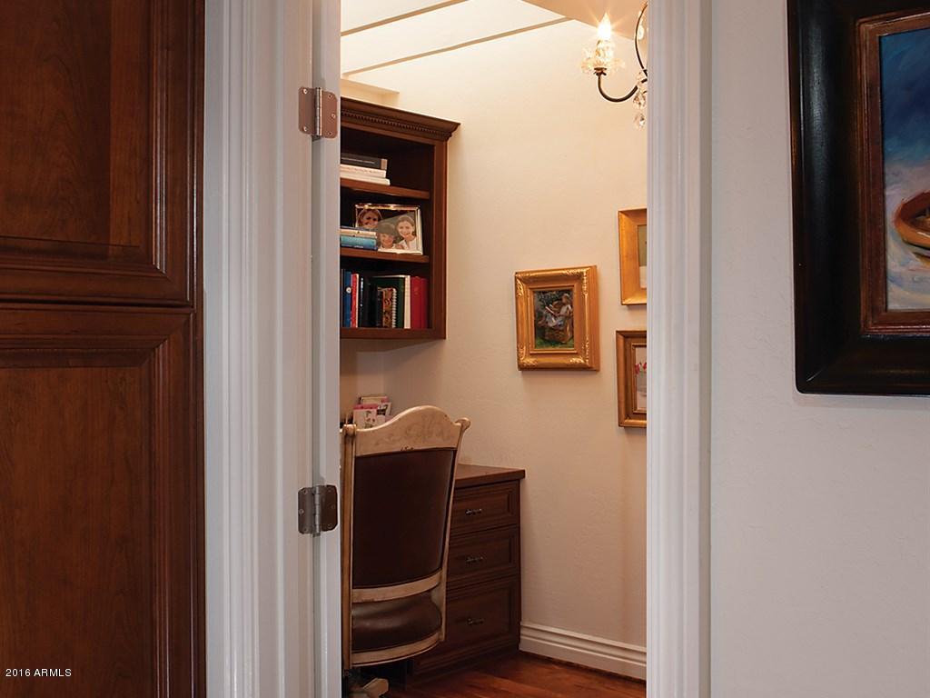 7608 North Shadow Mountain Road Paradise Valley, AZ 85253 - Photo 14 of 39 014_16-061(AND)57