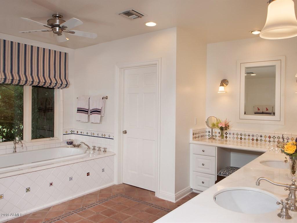 7608 North Shadow Mountain Road Paradise Valley, AZ 85253 - Photo 28 of 39 028_16-061(AND)94