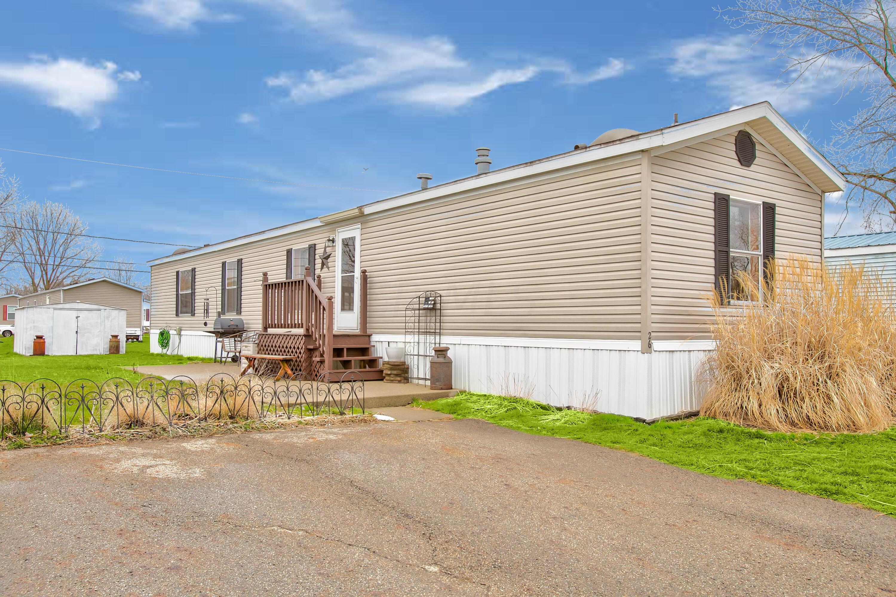 4711 Walnut Road, Unit L26 Buckeye Lake, OH 43008 - Photo 3 of 22 2