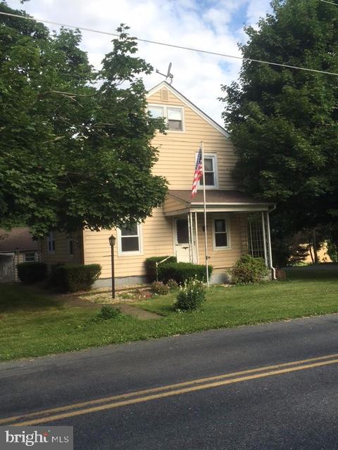 1004 Pine Hill Road Lititz, PA 17543 - Photo 2 of 5