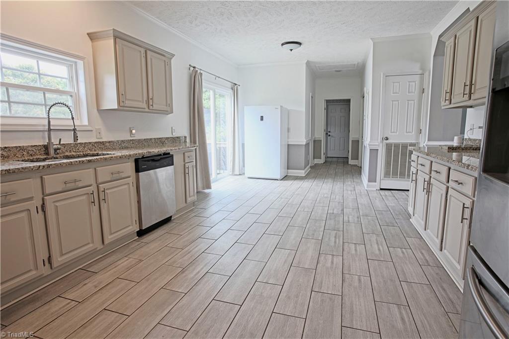 164 Meadow Branch Road Reidsville, NC 27320 - Photo 14 of 40 Gallery Image 14