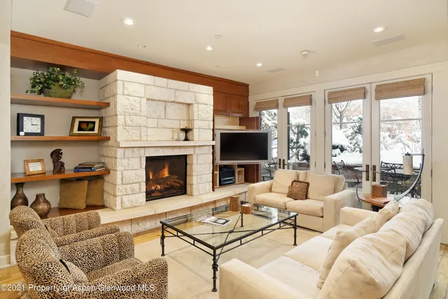 $35,000 | 101 North Spring Street, Unit 102, Aspen, CO 81611