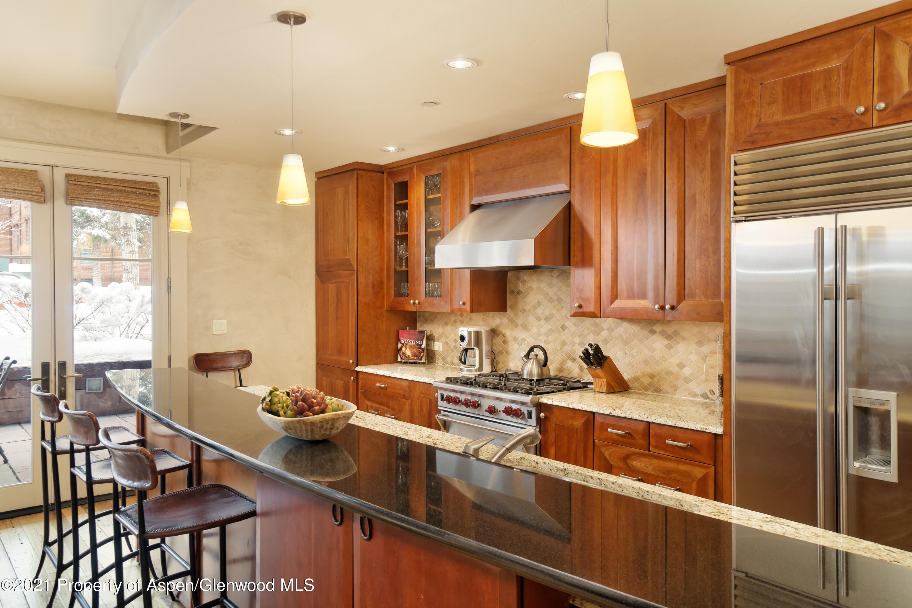 101 North Spring Street, Unit 102 Aspen, CO 81611 - Photo 3 of 21 101NSpringSt#102_HiRes_012320_15