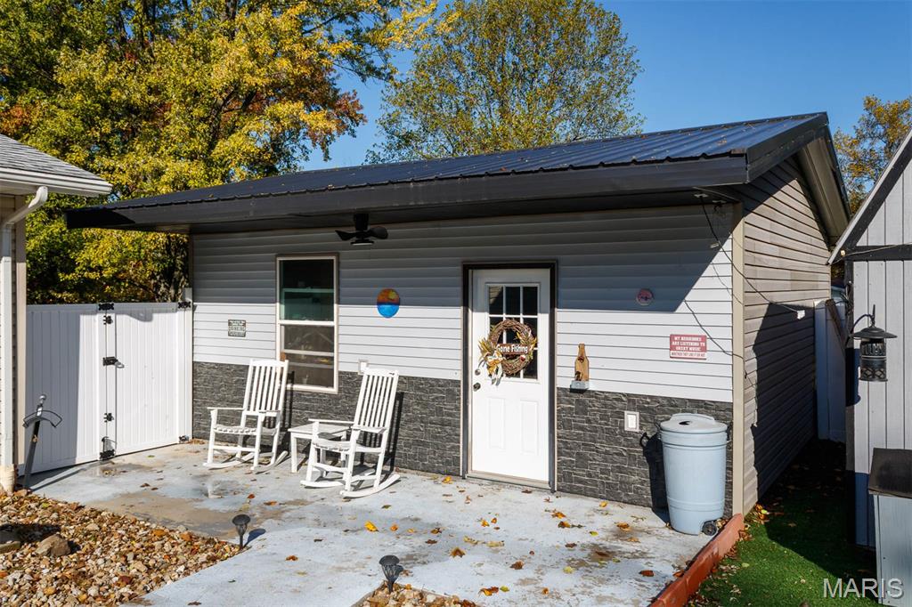 345 Valley View Carlyle, IL 62231 - Photo 33 of 54