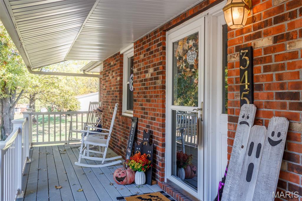 345 Valley View Carlyle, IL 62231 - Photo 4 of 54