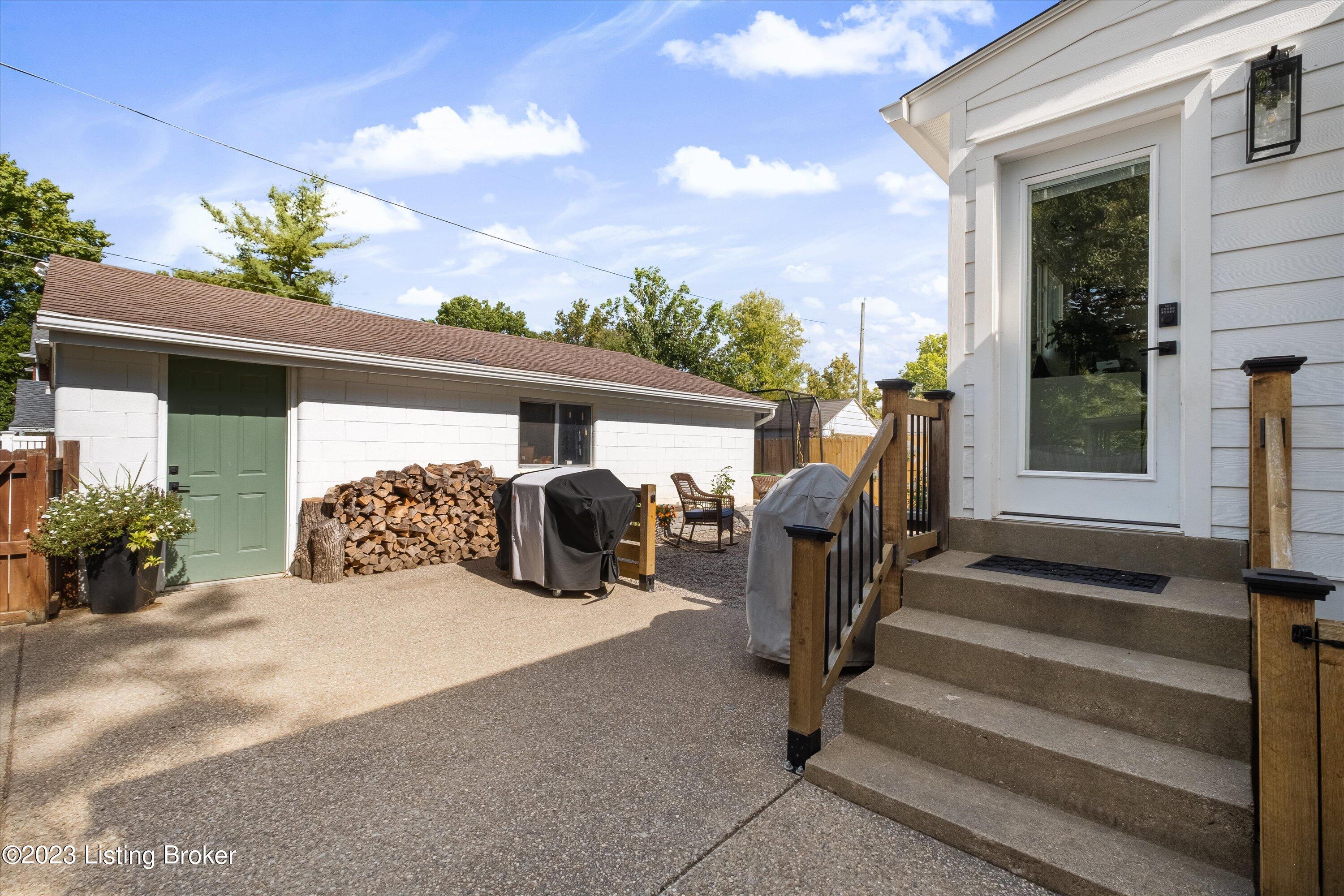 4101 Winchester Road Louisville, KY 40207 - Photo 40 of 46 51-4101Winchester051