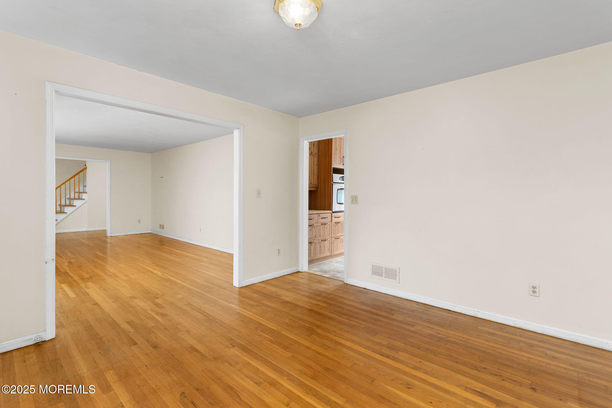 1 Hawk Drive Princeton Junction, NJ 08550 - Photo 10 of 46 1Hawk-15