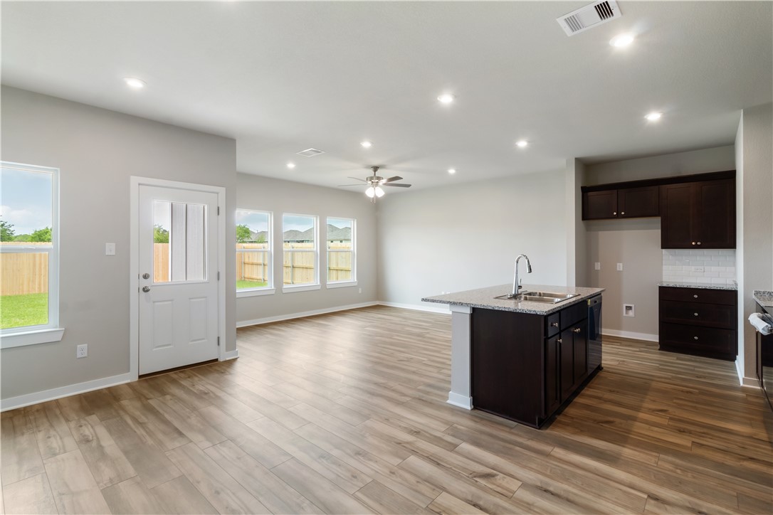 5504 Harriet Street Bryan, TX 77807 - Photo 8 of 23