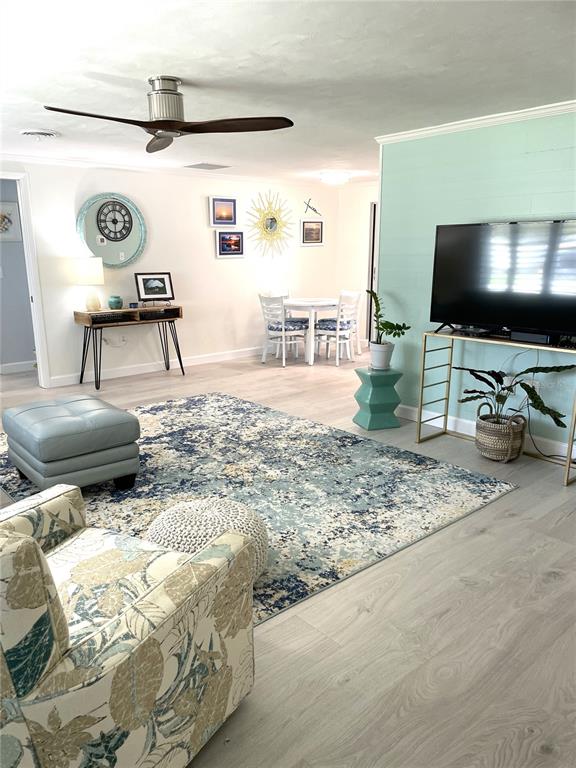 599 Carmel Road Venice, FL 34293 - Photo 6 of 28 Livingroom