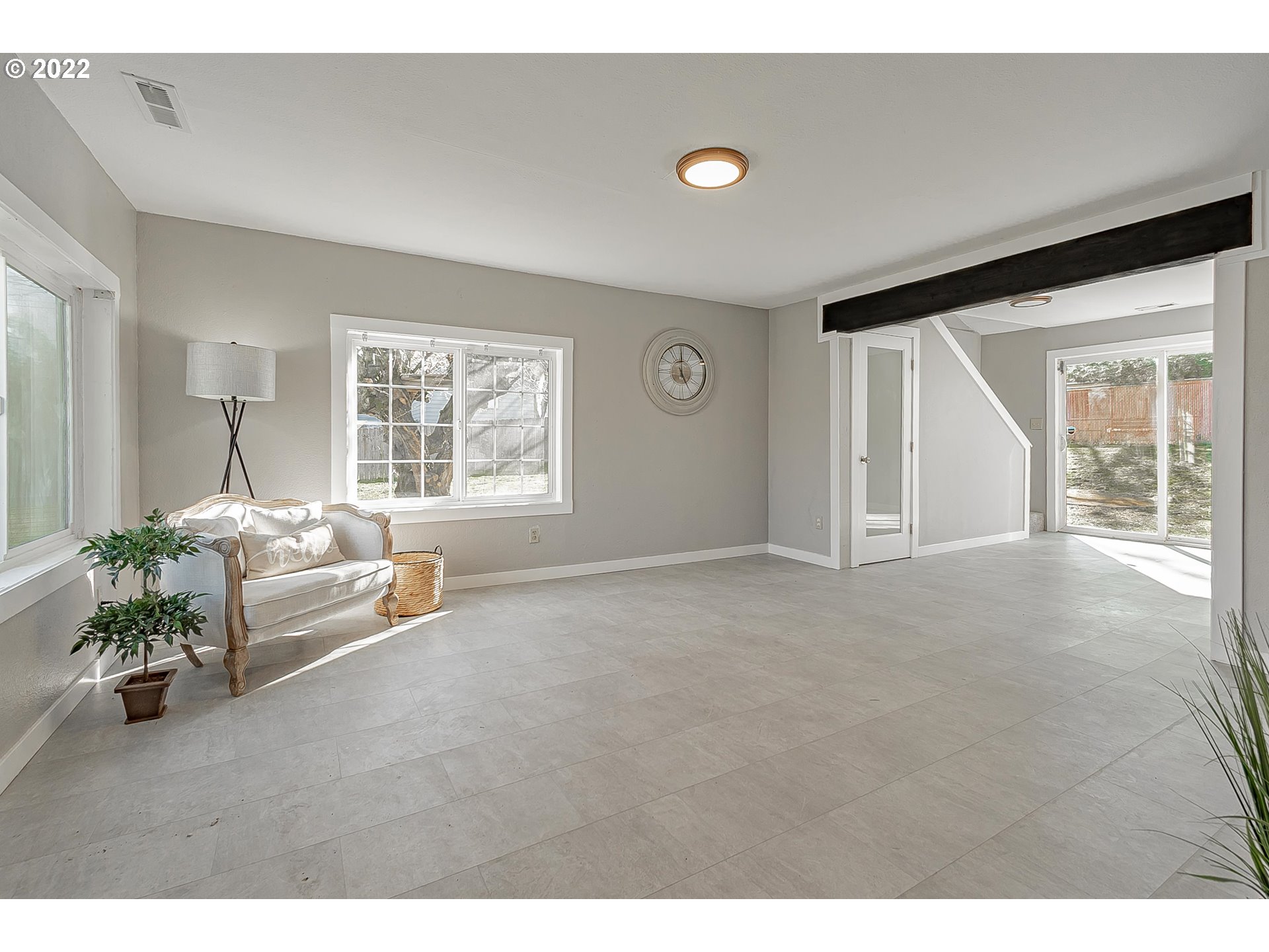640 Northeast Faloma Road Portland, OR 97211 - Photo 3 of 29 Gallery Image 3