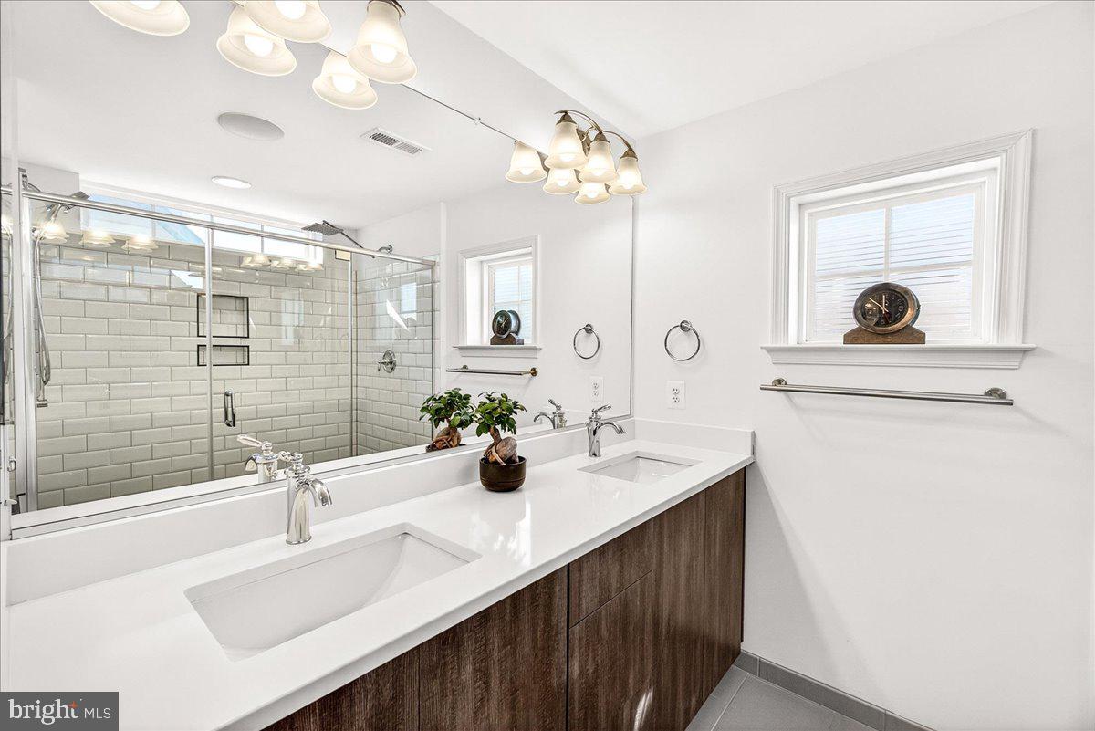 615 Blandwood Road Frederick, MD 21701 - Photo 25 of 80 Owners Primary Full Bath