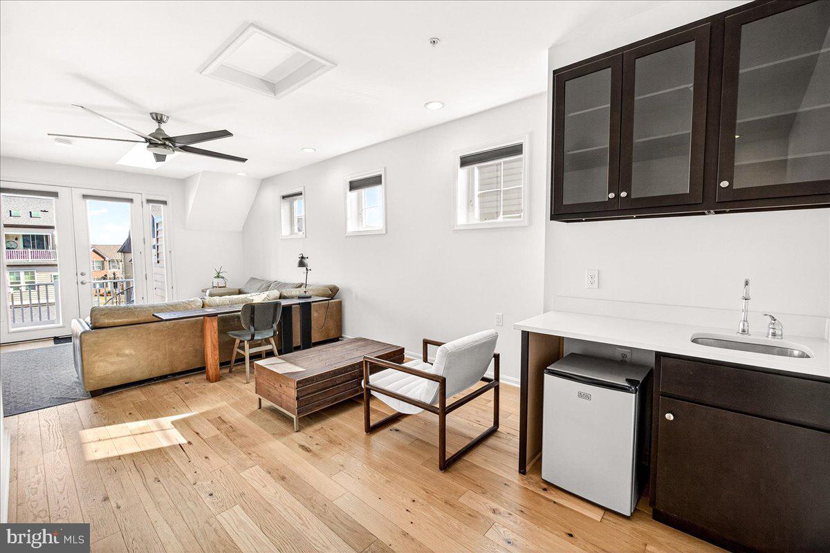 615 Blandwood Road Frederick, MD 21701 - Photo 39 of 80 Top Floor Wet Bar