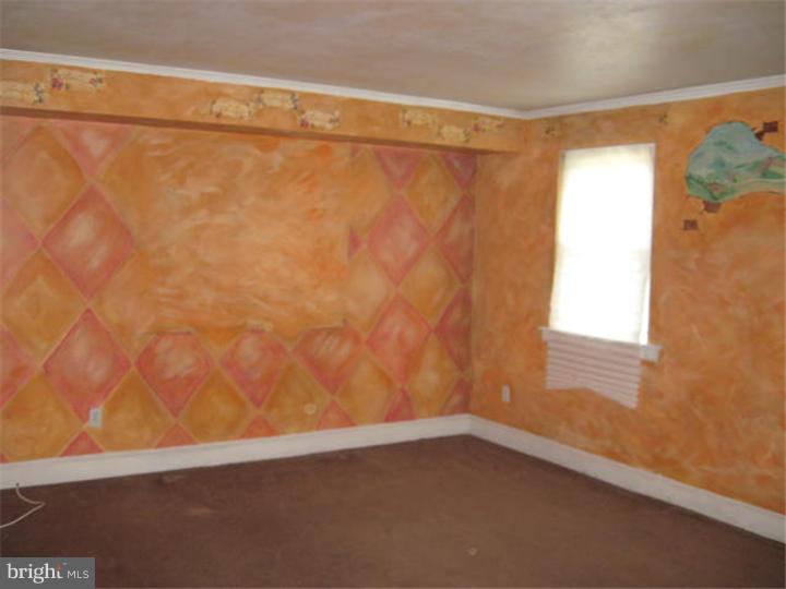11 Colonial Square Drive Lindenwold, NJ 08021 - Photo 2 of 12