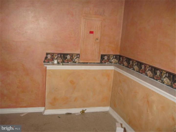 11 Colonial Square Drive Lindenwold, NJ 08021 - Photo 6 of 12