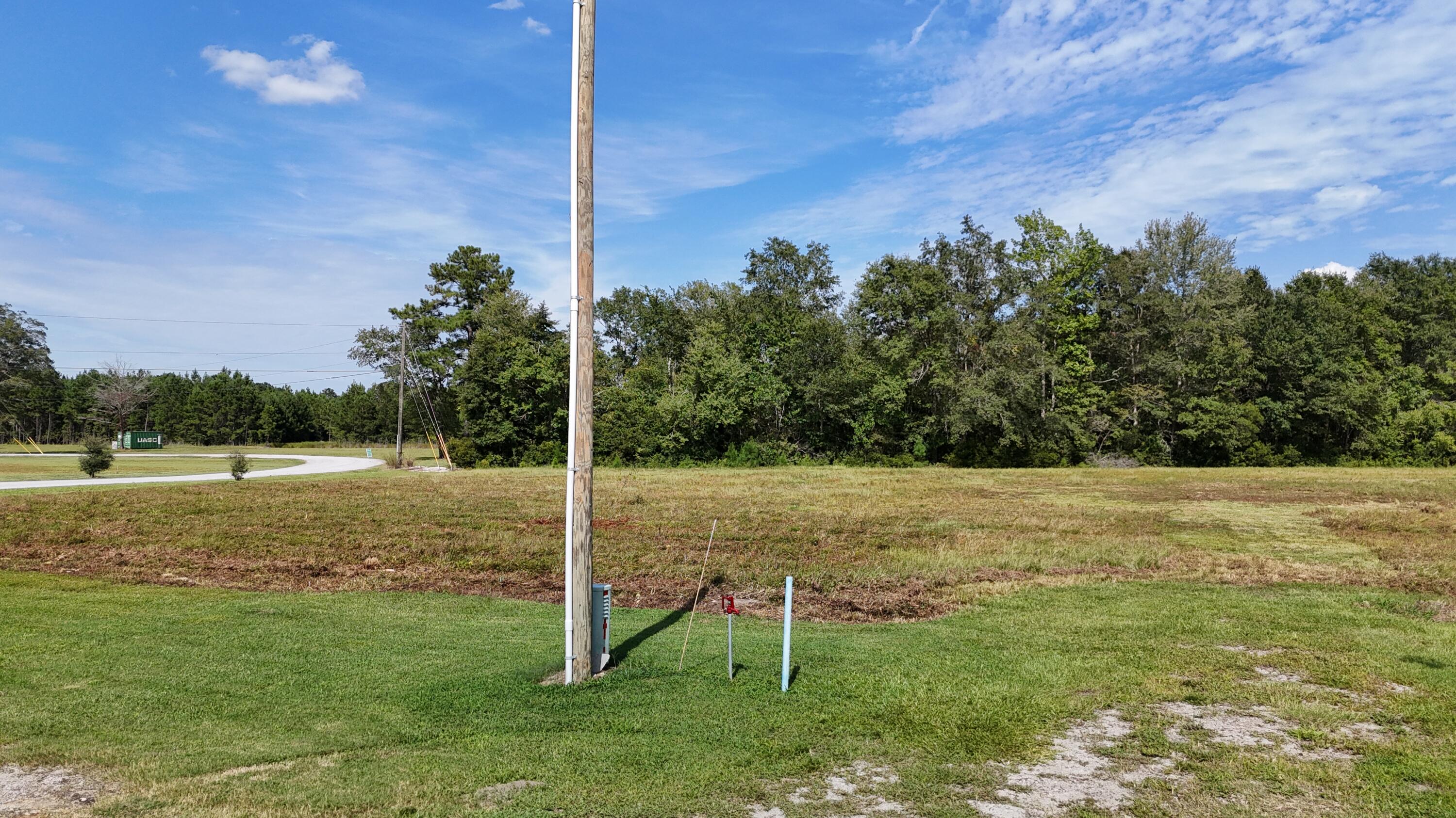 5 Woodrow Lane Loris, SC 29569 - Photo 5 of 13 021