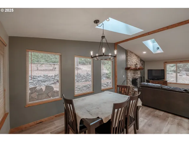 $585,000 | 23508 Lewis Drive, Philomath, OR 97370