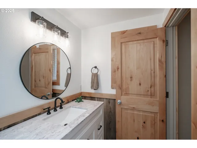 $585,000 | 23508 Lewis Drive, Philomath, OR 97370