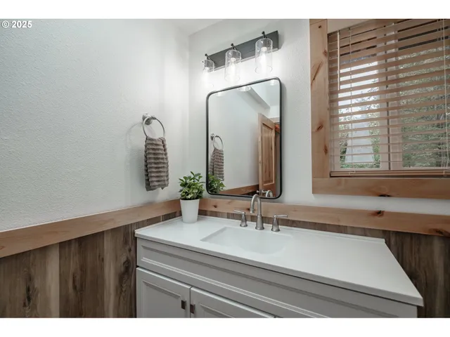 $585,000 | 23508 Lewis Drive, Philomath, OR 97370