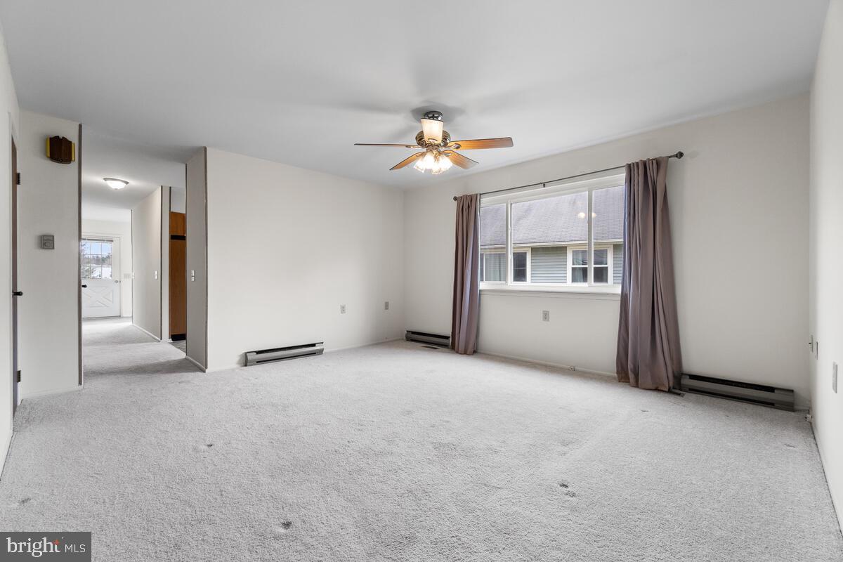 7053 Catalpa Road Frederick, MD 21703 - Photo 5 of 43