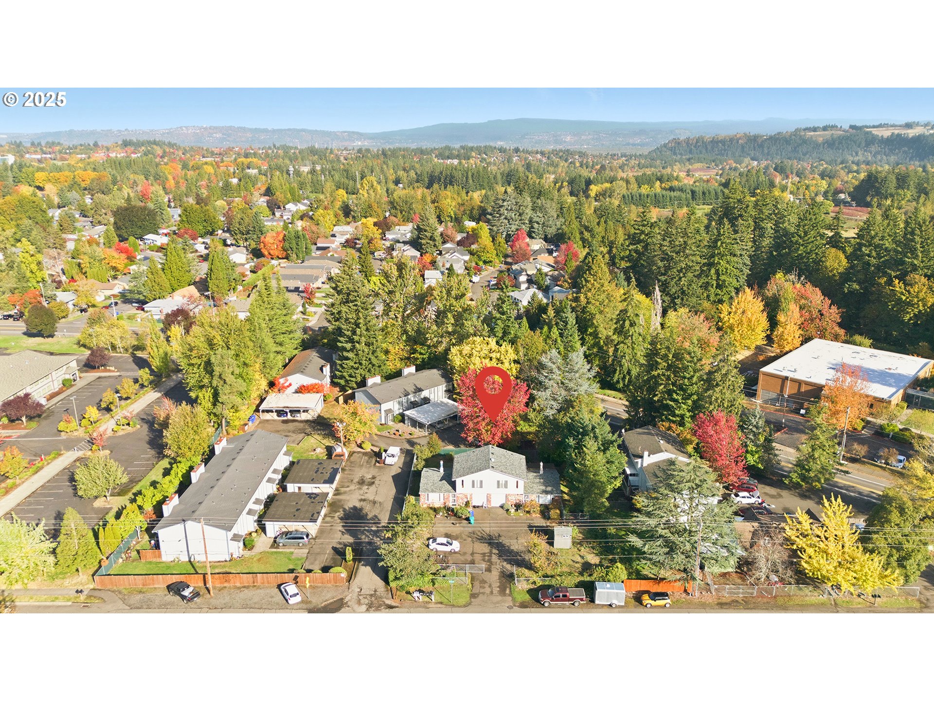 4151 Northeast 8th Street Gresham, OR 97030 - Photo 14 of 33 a view of city and mountain