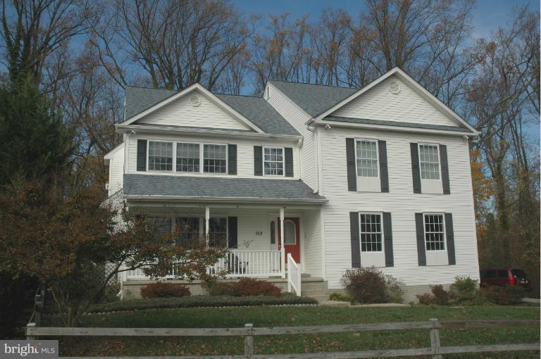 152 Spring Path Arnold, MD 21012 - Photo 1 of 30 Exterior (Front)