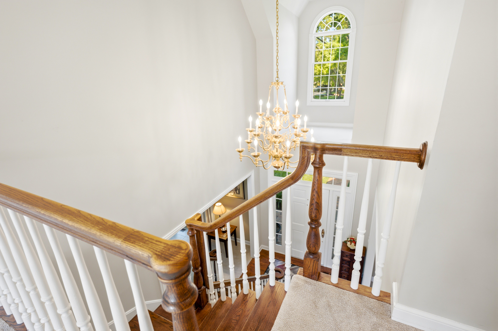 233 Valley Road Cary, IL 60013 - Photo 6 of 38