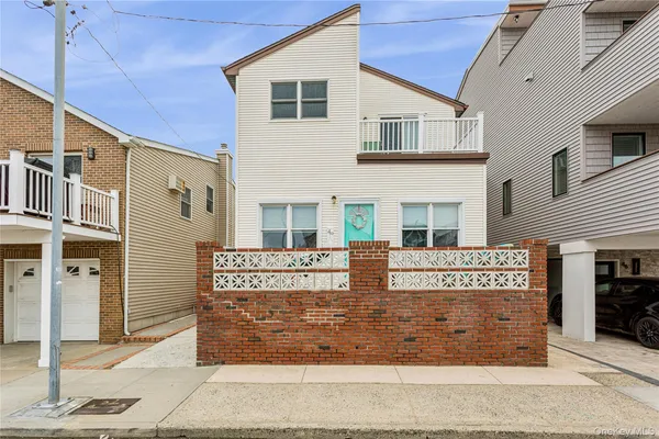 $969,000 | 48 Tennessee Avenue, Long Beach, NY 11561