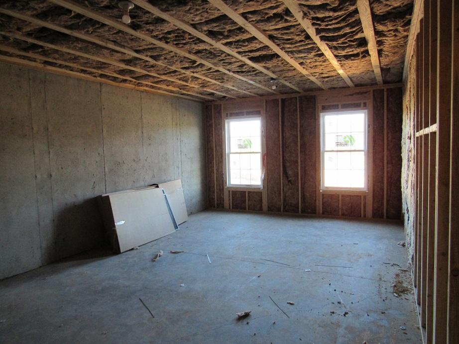 4441 Old Stage Road Radford, VA 24141 - Photo 26 of 32 a view of a livingroom with a couch