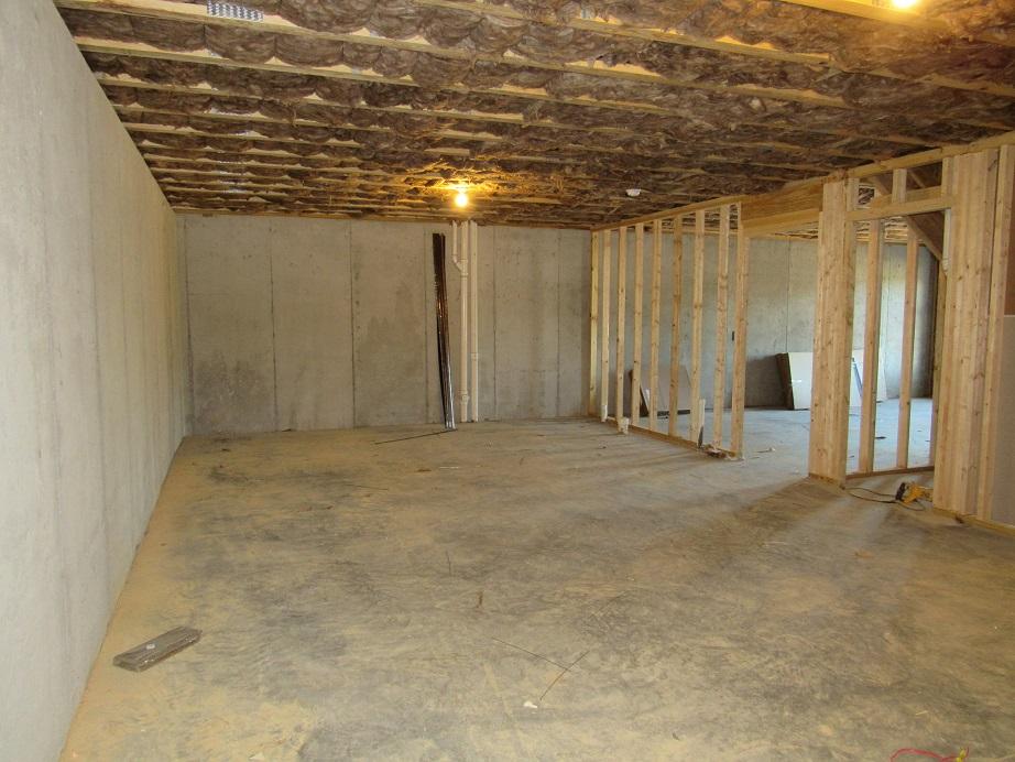 4441 Old Stage Road Radford, VA 24141 - Photo 28 of 32 a view of an empty room