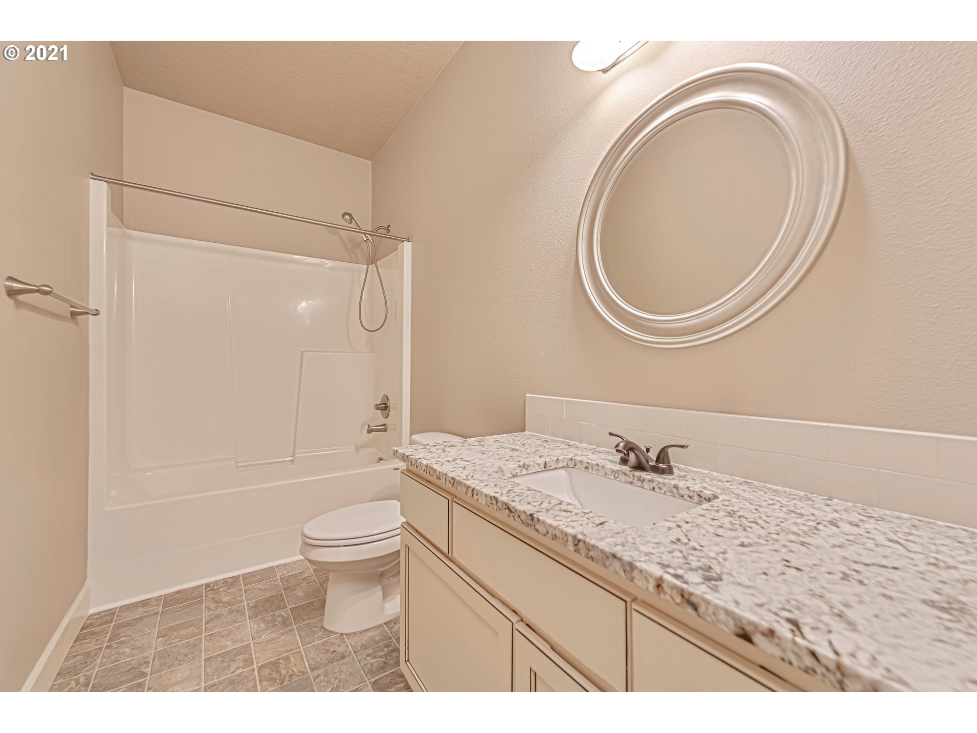 3104 Northwest 46th Loop Camas, WA 98607 - Photo 13 of 32 Gallery Image 13