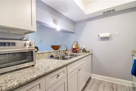 $119,900 | 382 Fairway Drive, Unit 11, Laplace, LA 70068