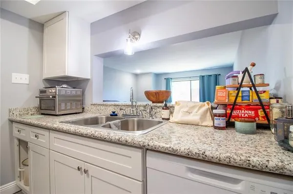 $119,900 | 382 Fairway Drive, Unit 11, Laplace, LA 70068