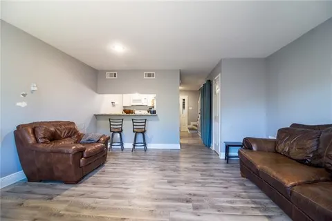 $119,900 | 382 Fairway Drive, Unit 11, Laplace, LA 70068
