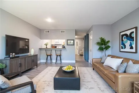 $119,900 | 382 Fairway Drive, Unit 11, Laplace, LA 70068