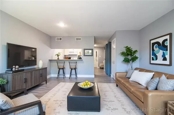 $119,900 | 382 Fairway Drive, Unit 11, Laplace, LA 70068