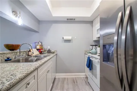 $119,900 | 382 Fairway Drive, Unit 11, Laplace, LA 70068