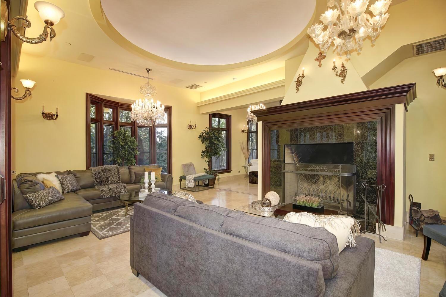 4434 Mapel Lane Carmichael, CA 95608 - Photo 19 of 72