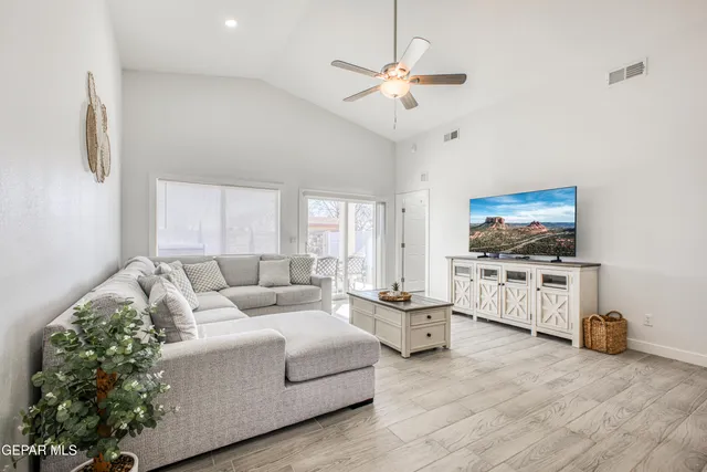 $550,000 | 440 James Street, El Paso, TX 79915