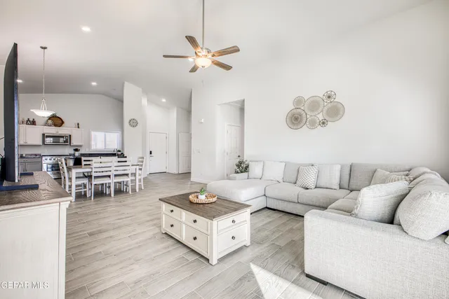 $550,000 | 440 James Street, El Paso, TX 79915