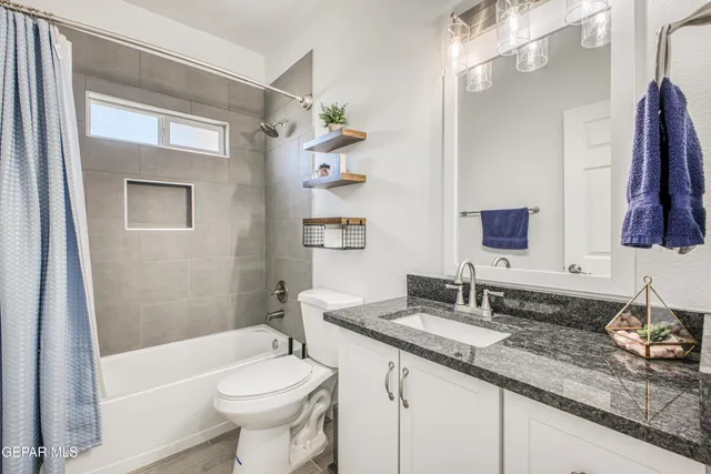 $550,000 | 440 James Street, El Paso, TX 79915