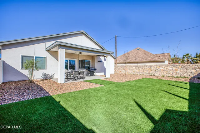 $550,000 | 440 James Street, El Paso, TX 79915