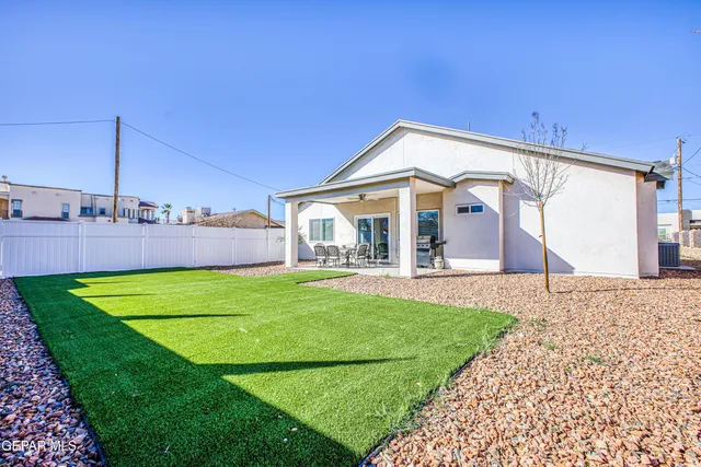 $550,000 | 440 James Street, El Paso, TX 79915