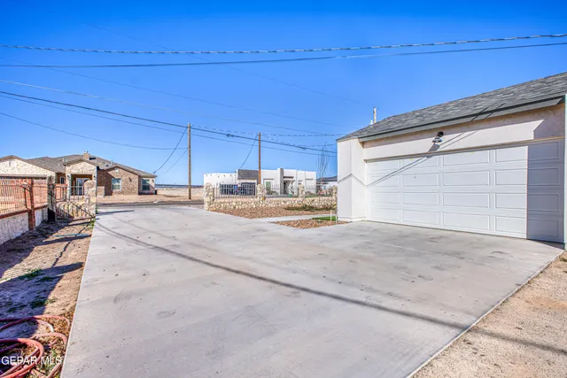 $550,000 | 440 James Street, El Paso, TX 79915